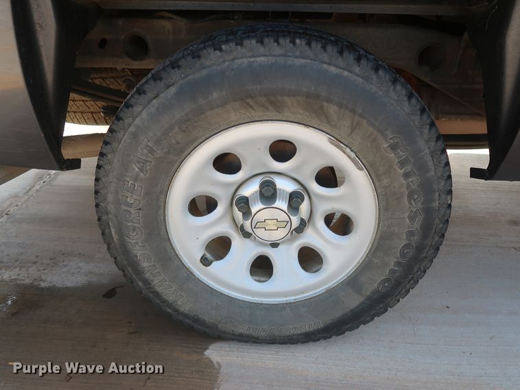 image for item HS9528 2011 Chevrolet Silverado 1500  Ext. Cab pickup truck