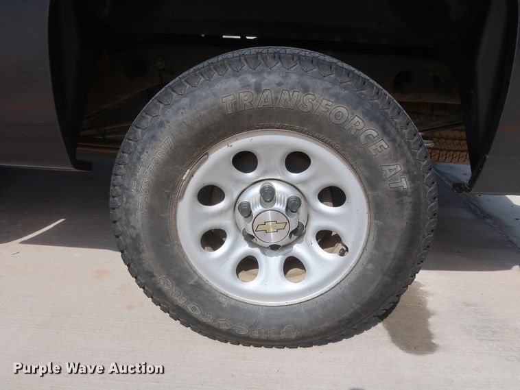 image for item HS9528 2011 Chevrolet Silverado 1500  Ext. Cab pickup truck