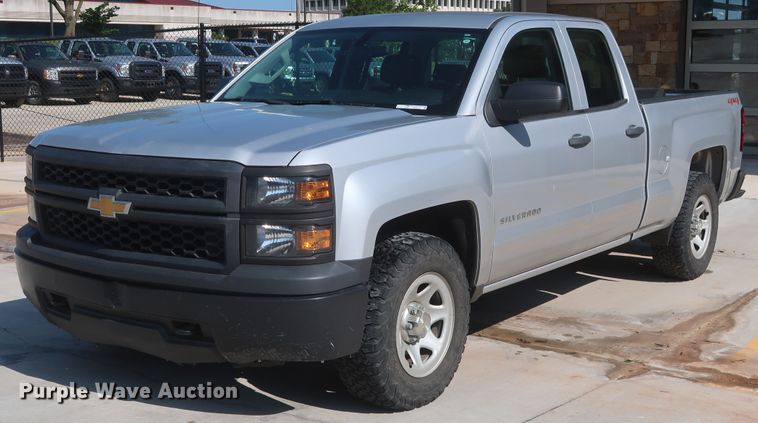 image for item HS9532 2015 Chevrolet Silverado 1500  Double Cab pickup truck