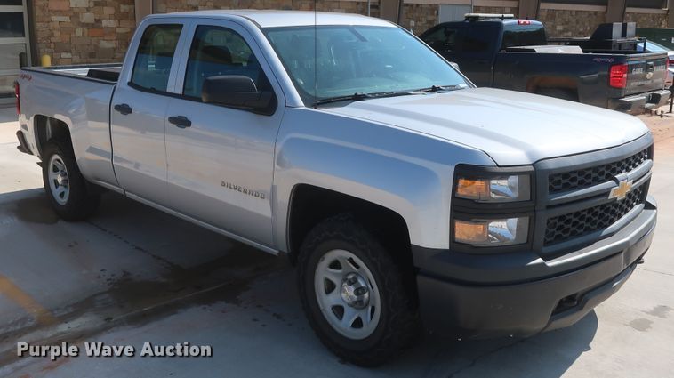 image for item HS9532 2015 Chevrolet Silverado 1500  Double Cab pickup truck