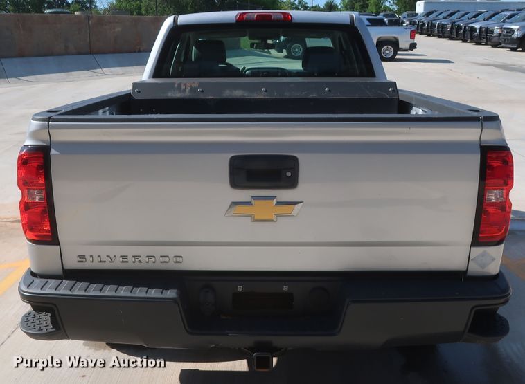 image for item HS9532 2015 Chevrolet Silverado 1500  Double Cab pickup truck