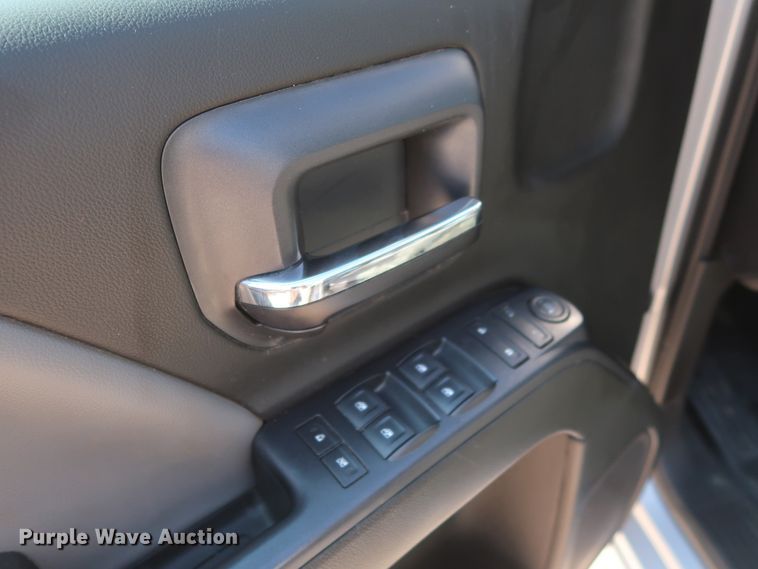 image for item HS9532 2015 Chevrolet Silverado 1500  Double Cab pickup truck