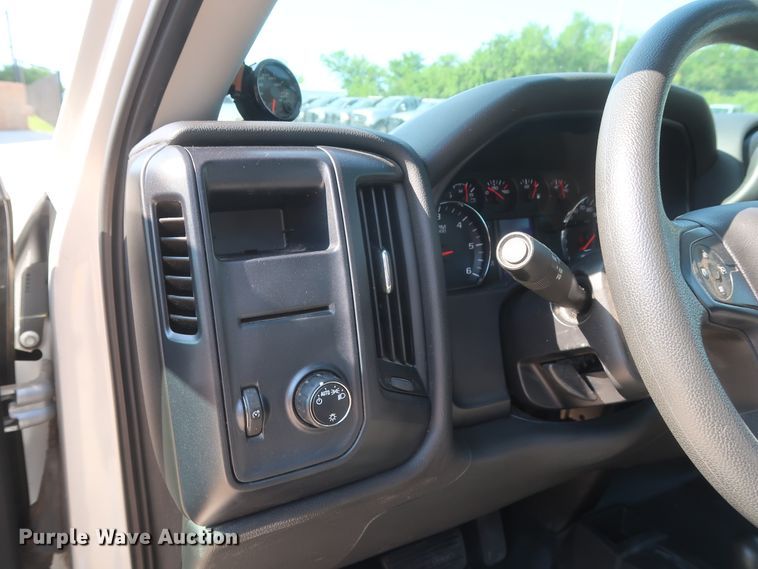 image for item HS9532 2015 Chevrolet Silverado 1500  Double Cab pickup truck