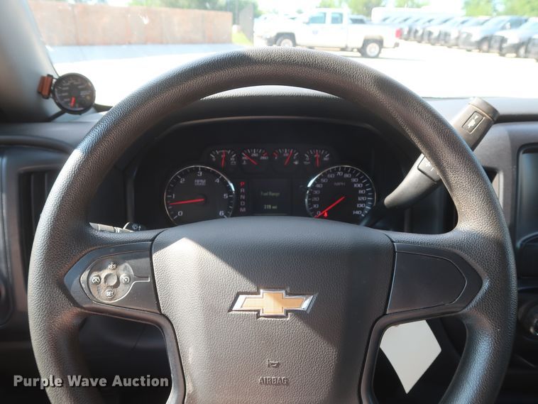 image for item HS9532 2015 Chevrolet Silverado 1500  Double Cab pickup truck