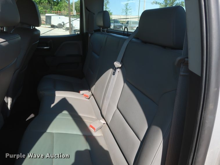 image for item HS9532 2015 Chevrolet Silverado 1500  Double Cab pickup truck