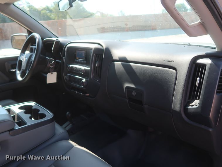 image for item HS9532 2015 Chevrolet Silverado 1500  Double Cab pickup truck