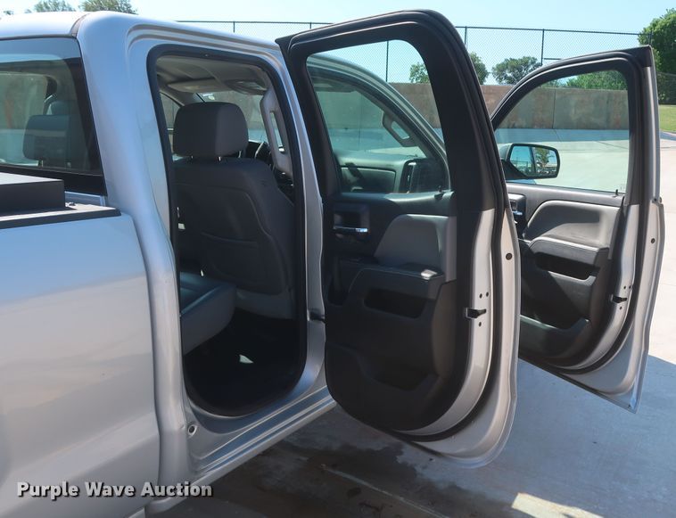 image for item HS9532 2015 Chevrolet Silverado 1500  Double Cab pickup truck