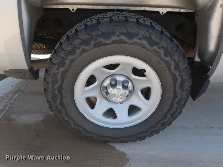 image for item HS9532 2015 Chevrolet Silverado 1500  Double Cab pickup truck