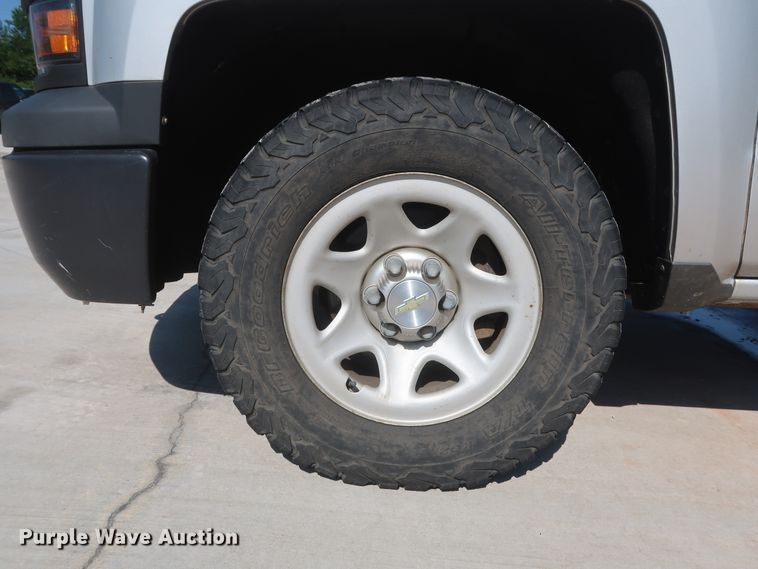 image for item HS9532 2015 Chevrolet Silverado 1500  Double Cab pickup truck