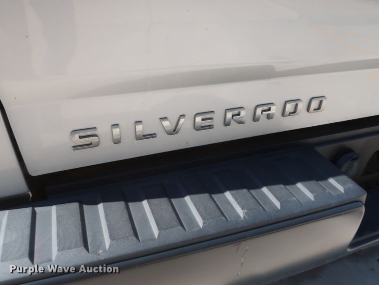 image for item HS9532 2015 Chevrolet Silverado 1500  Double Cab pickup truck