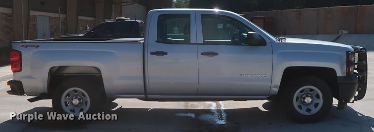 image for item HS9533 2015 Chevrolet Silverado 1500  Double Cab pickup truck