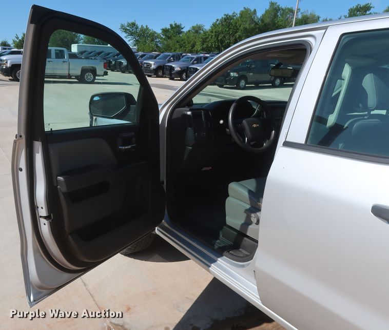 image for item HS9533 2015 Chevrolet Silverado 1500  Double Cab pickup truck