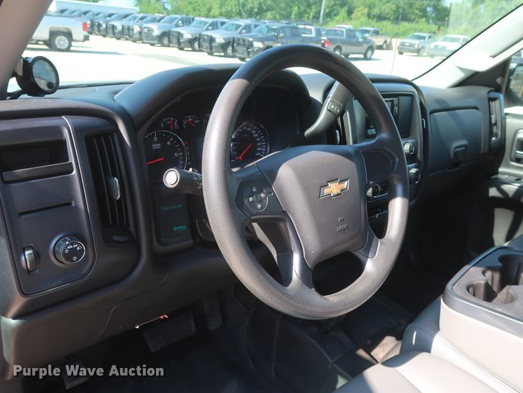 image for item HS9533 2015 Chevrolet Silverado 1500  Double Cab pickup truck