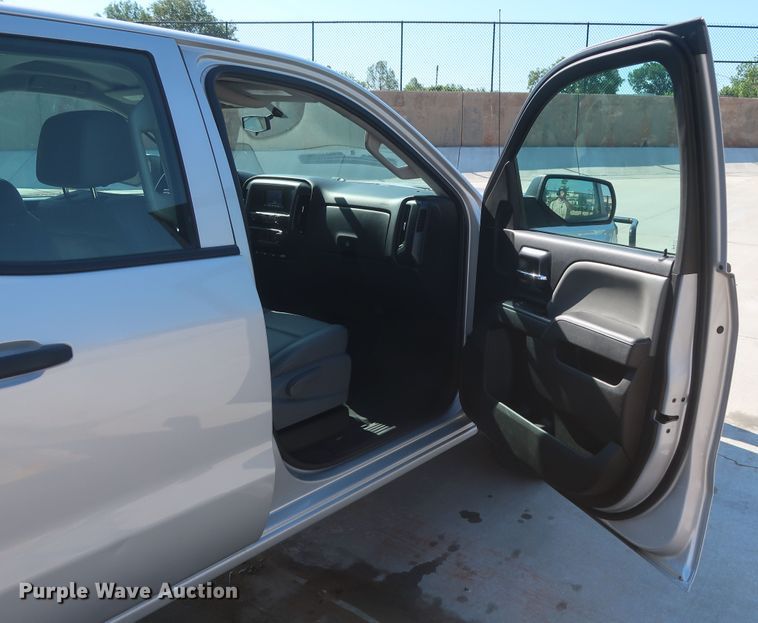 image for item HS9533 2015 Chevrolet Silverado 1500  Double Cab pickup truck