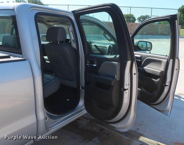 image for item HS9533 2015 Chevrolet Silverado 1500  Double Cab pickup truck