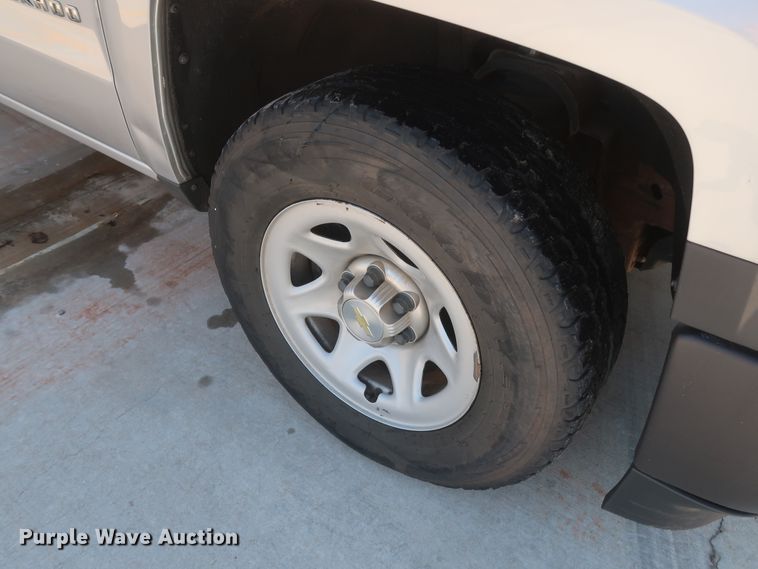 image for item HS9533 2015 Chevrolet Silverado 1500  Double Cab pickup truck