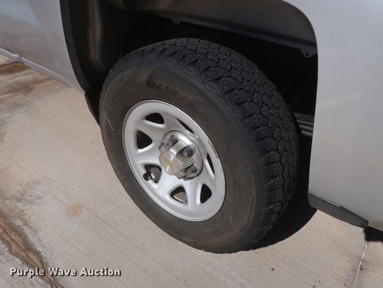 image for item HS9533 2015 Chevrolet Silverado 1500  Double Cab pickup truck