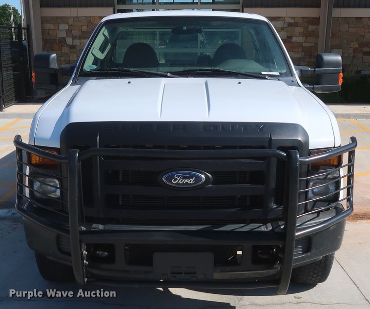 image for item HS9535 2008 Ford F250 Super Duty XL  pickup truck
