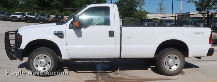 image for item HS9535 2008 Ford F250 Super Duty XL  pickup truck