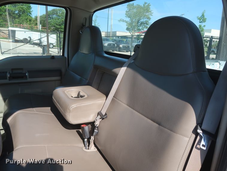 image for item HS9535 2008 Ford F250 Super Duty XL  pickup truck