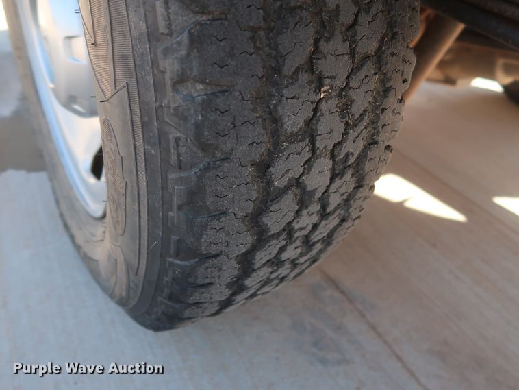 image for item HS9535 2008 Ford F250 Super Duty XL  pickup truck