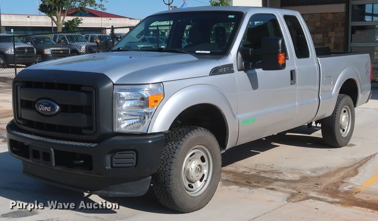 image for item HS9536 2015 Ford F250 Super Duty  SuperCab pickup truck