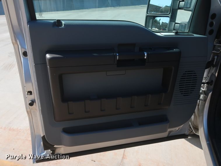 image for item HS9536 2015 Ford F250 Super Duty  SuperCab pickup truck