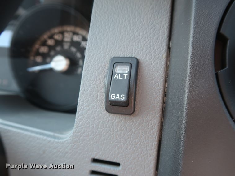 image for item HS9536 2015 Ford F250 Super Duty  SuperCab pickup truck