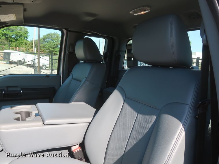 image for item HS9536 2015 Ford F250 Super Duty  SuperCab pickup truck