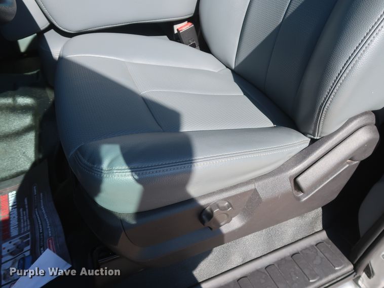 image for item HS9536 2015 Ford F250 Super Duty  SuperCab pickup truck