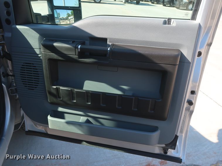 image for item HS9536 2015 Ford F250 Super Duty  SuperCab pickup truck