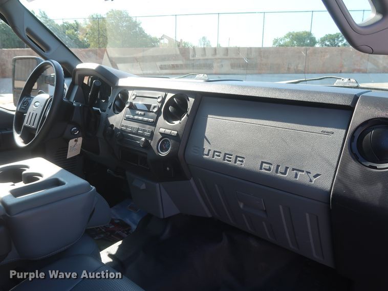 image for item HS9536 2015 Ford F250 Super Duty  SuperCab pickup truck