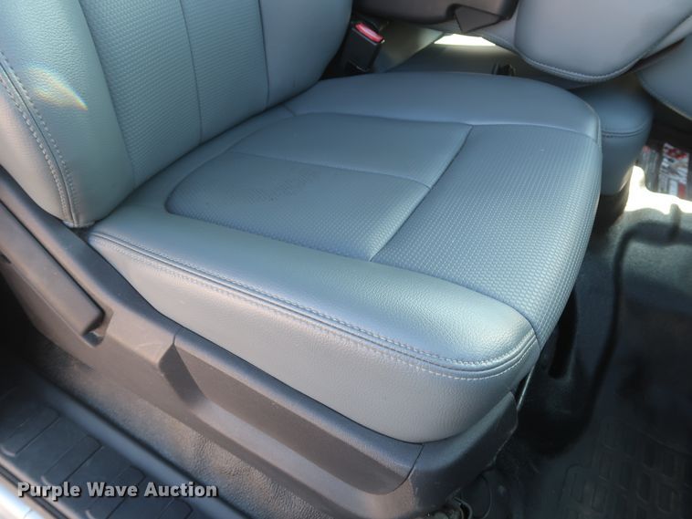 image for item HS9536 2015 Ford F250 Super Duty  SuperCab pickup truck