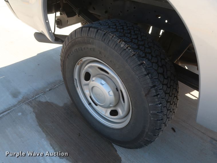 image for item HS9536 2015 Ford F250 Super Duty  SuperCab pickup truck