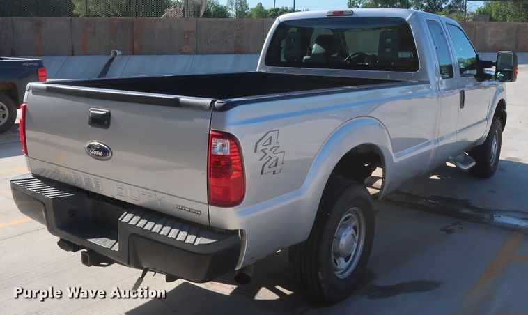 image for item HS9537 2012 Ford F250 Super Duty  SuperCab pickup truck