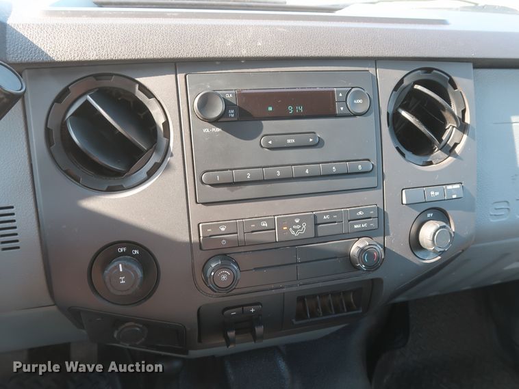 image for item HS9537 2012 Ford F250 Super Duty  SuperCab pickup truck