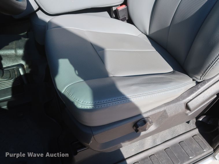 image for item HS9537 2012 Ford F250 Super Duty  SuperCab pickup truck