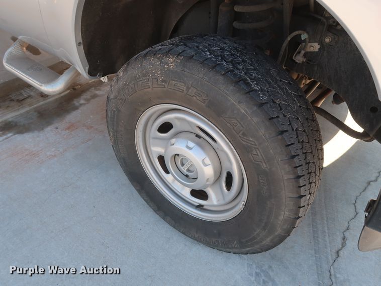 image for item HS9537 2012 Ford F250 Super Duty  SuperCab pickup truck