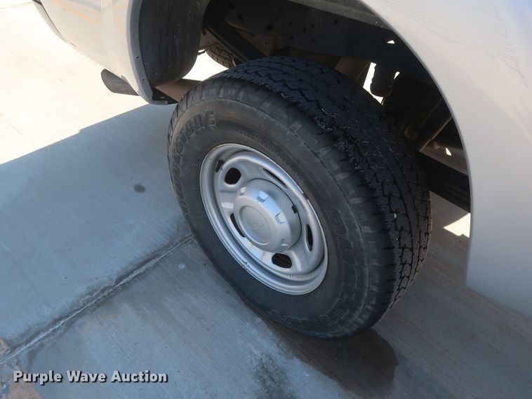 image for item HS9537 2012 Ford F250 Super Duty  SuperCab pickup truck