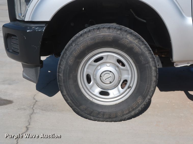 image for item HS9537 2012 Ford F250 Super Duty  SuperCab pickup truck