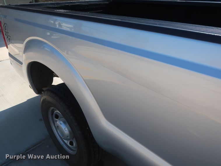 image for item HS9537 2012 Ford F250 Super Duty  SuperCab pickup truck