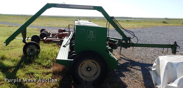 image for item HV9006 Great Plains D13 grain drill