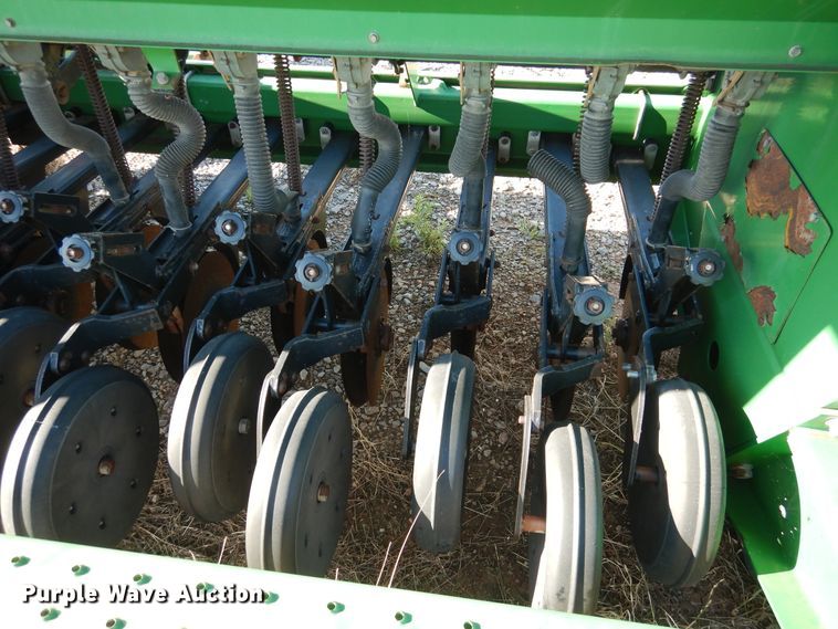 image for item HV9006 Great Plains D13 grain drill