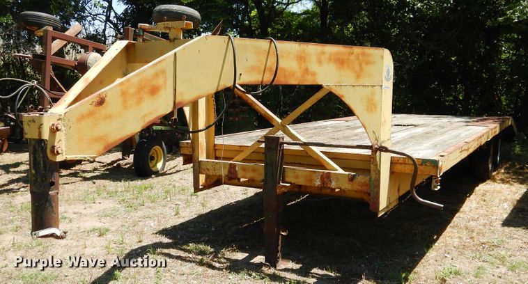 image for item HV9013 Belshe equipment trailer