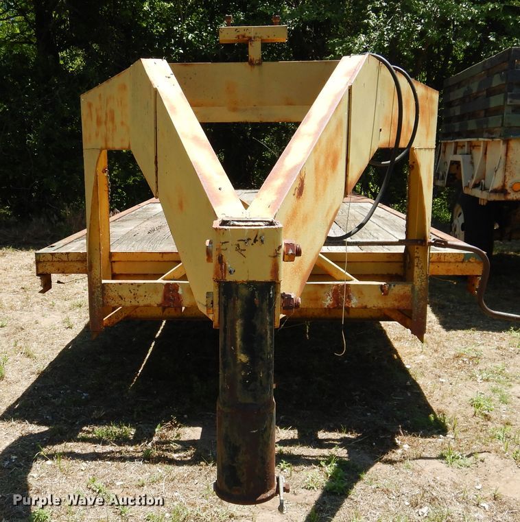 image for item HV9013 Belshe equipment trailer