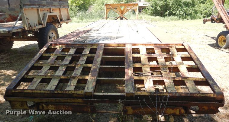 image for item HV9013 Belshe equipment trailer