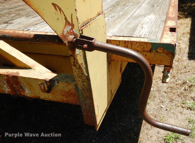 image for item HV9013 Belshe equipment trailer