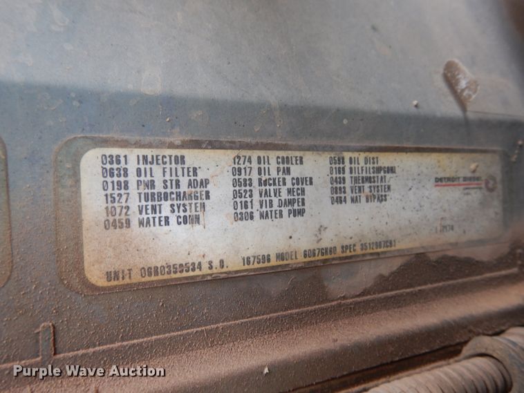 image for item HV9020 1998 International 9400  semi truck