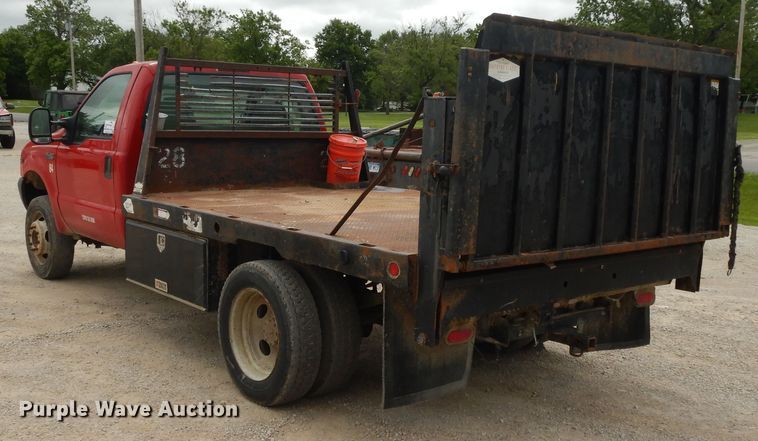 image for item DE5724 2001 Ford F450 Super Duty  flatbed truck