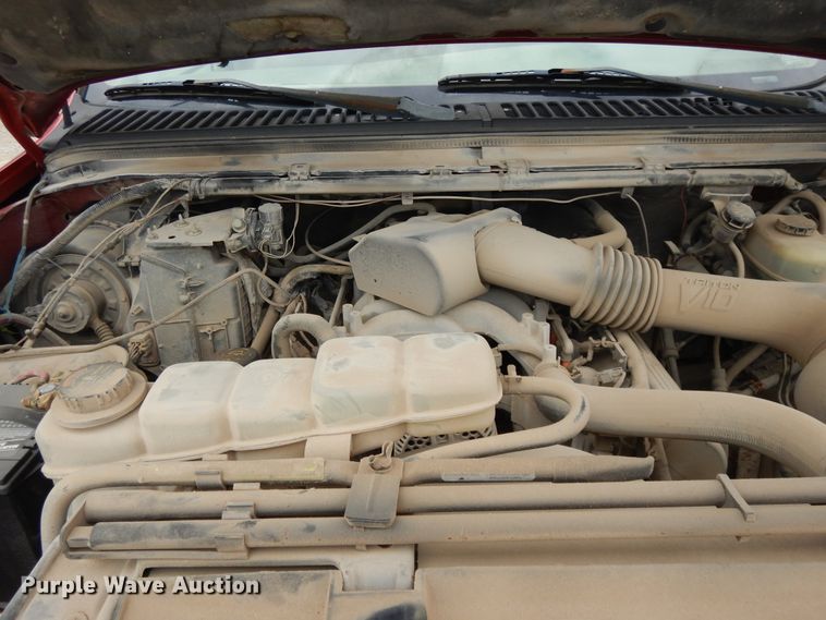 image for item DE5724 2001 Ford F450 Super Duty  flatbed truck